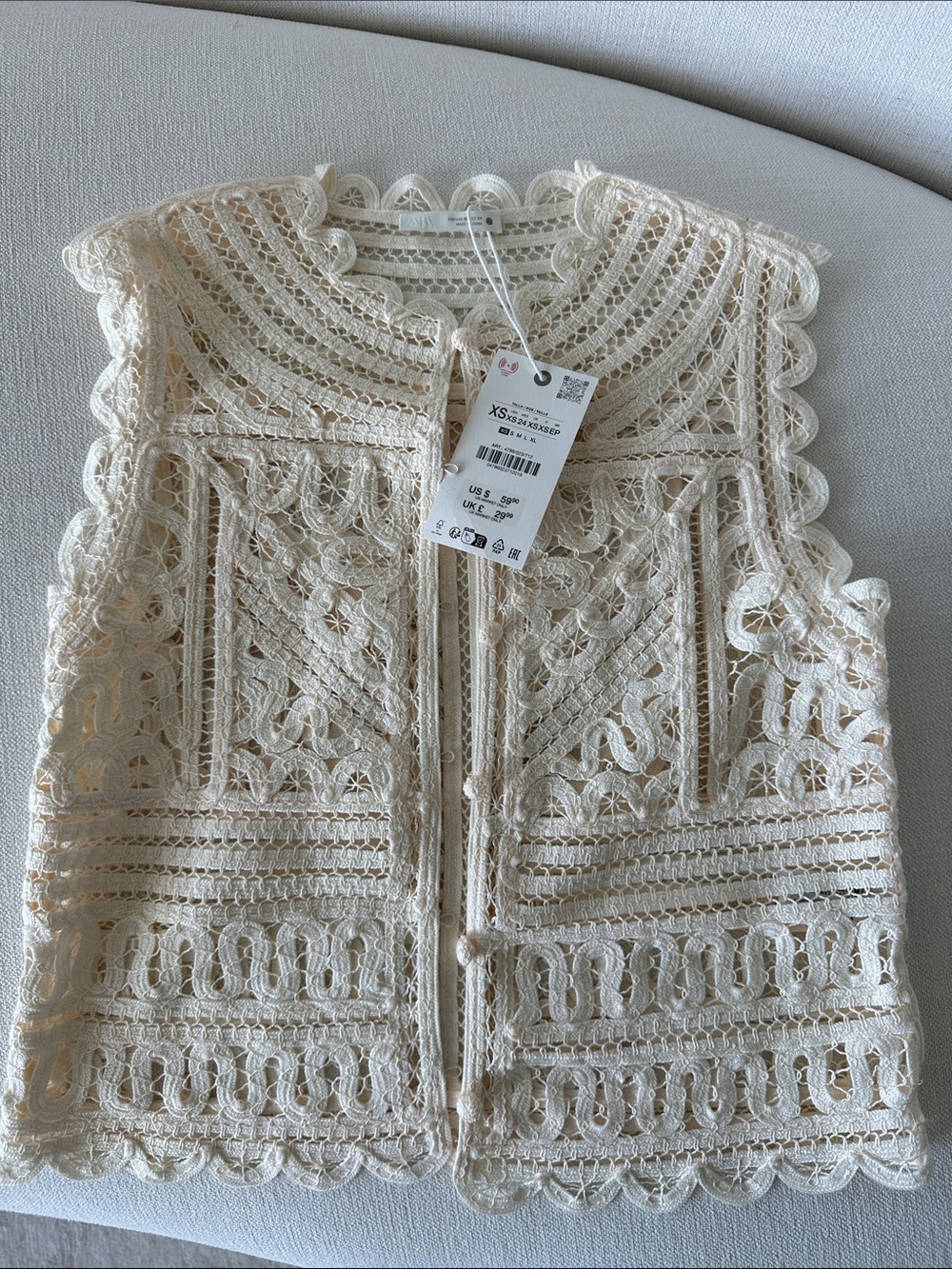 Zara Cream Crochet Lace Sleeveless Vest